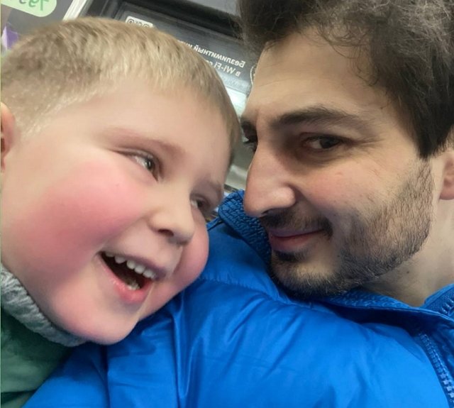 Оганесян и Черно оставили сына без праздничных каникул