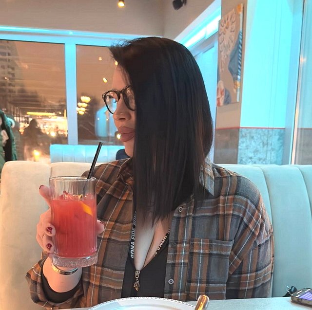 Оганесян и Черно оставили сына без праздничных каникул