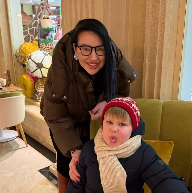 Александра Черно: Он думает только о себе!