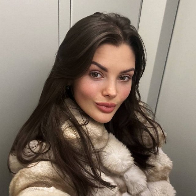 Подписчицы Анны Евстроповой радуют её подарками