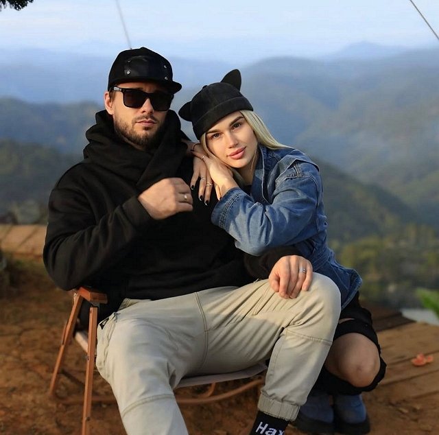 Анастасия Ромашова: С тобой спокойно, тепло и смешно