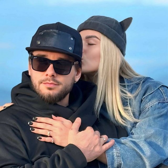 Анастасия Ромашова: С тобой спокойно, тепло и смешно Анастасия Ромашова: С тобой спокойно, тепло и смешно