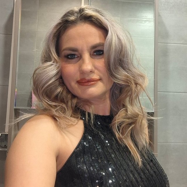 Вероника Гракович издевается над своей пожилой свекровью