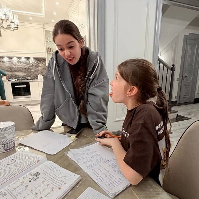 Ксения Бородина: С возвращением нас Ксения Бородина: С возвращением нас