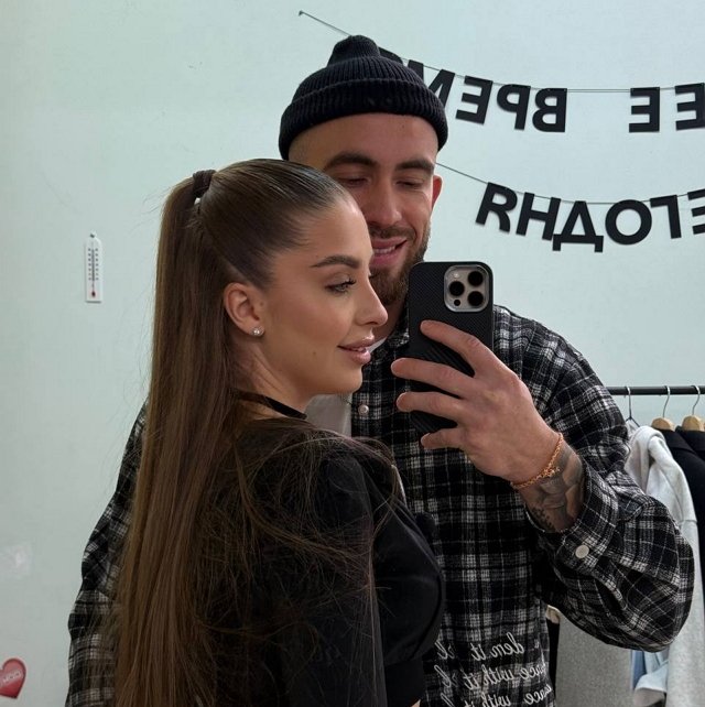 Игорь Григорьев: Полтора часа сидим на морозе ради вас!