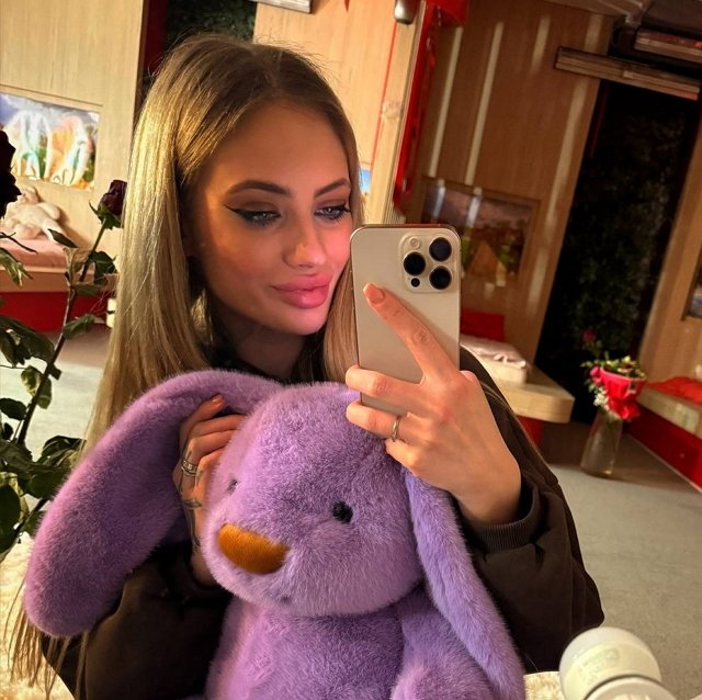 Ксения Карпова назвала причину конфликта с мамой