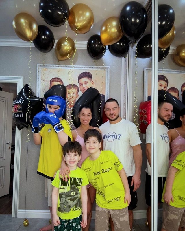 Юлия Колисниченко поздравила старшего сына с днём рождения