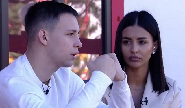 Анне Евстроповой позвонили с программы «Пусть говорят»