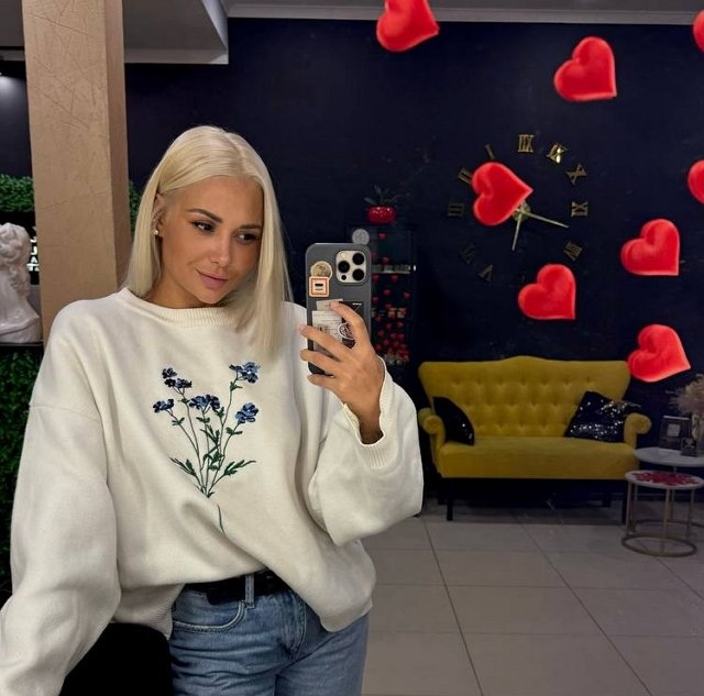 Елена Тепловодская: Смотрите, какая я блонди Елена Тепловодская: Смотрите, какая я блонди