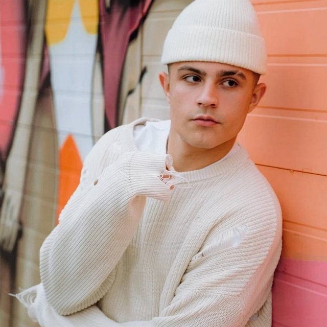 Ведущие заселили Никиту Гуранда с новенькой Марией Ведущие заселили Никиту Гуранда с новенькой Марией