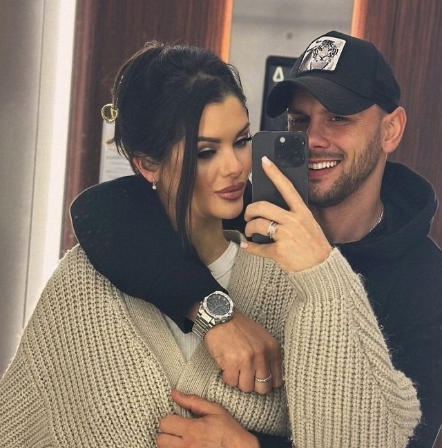 Анна Самонина готова стать героиней шоу «Пусть говорят» Анна Самонина готова стать героиней шоу «Пусть говорят»