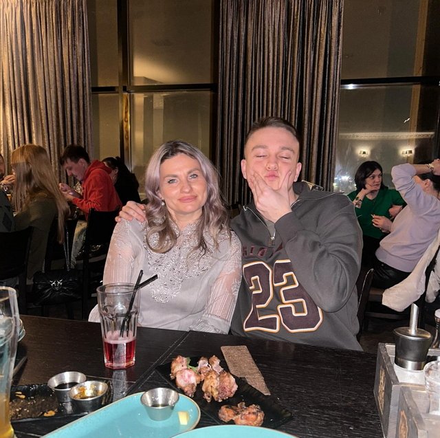 Артём Гавришов с нетерпением ждёт развода возлюбленной Артём Гавришов с нетерпением ждёт развода возлюбленной