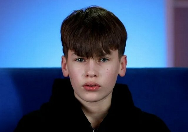 Виктории Салибекова приходится отвечать на вопросы о брате