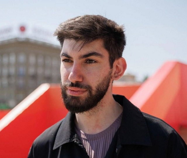 Рудольф Мелкумян заинтересовал новенькую Дарью