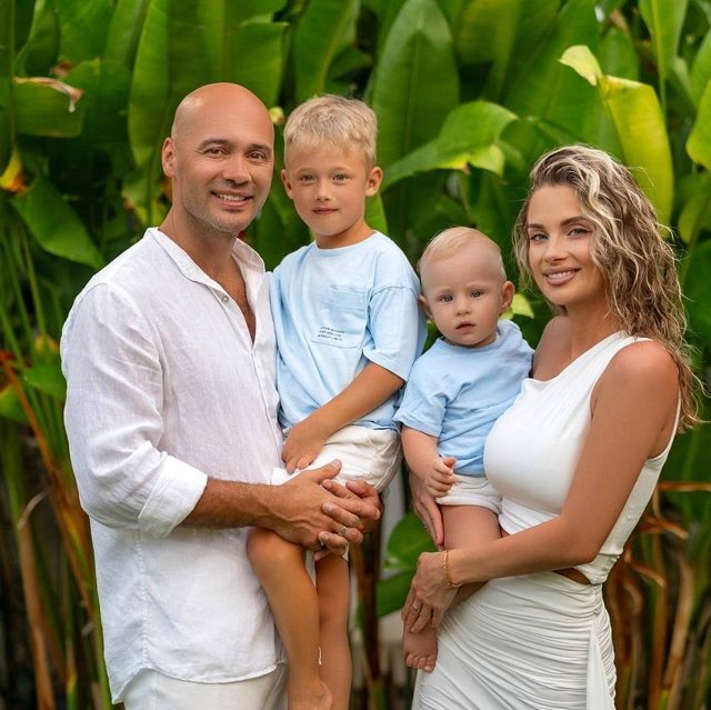 Андрей Черкасов: Забрал старшего сына с собой