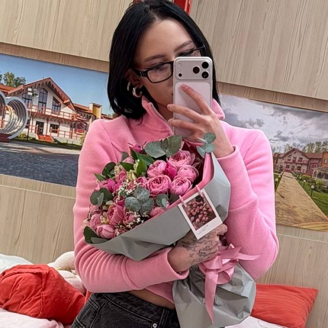 Клава Безверхова устраивает личную жизнь Руслана Асланова