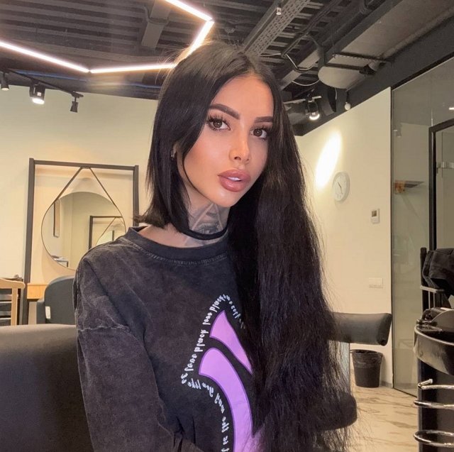 Клава Безверхова устраивает личную жизнь Руслана Асланова