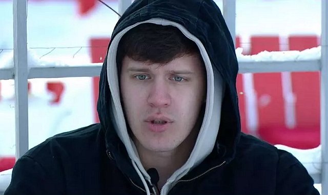 Степан Карпов на спор переспал с Ксенией Нечаевой