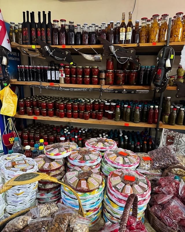 Нелли Ермолаева отправилась в Грузию на поиски 4-го мужа?