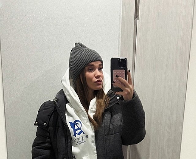 Яна Тырлышкина удивлена, что её называют «звездой Дома-2» Яна Тырлышкина удивлена, что её называют «звездой Дома-2»