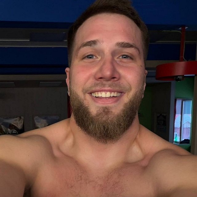 Владимир Балан активно ухаживает за Нонной Щукиной Владимир Балан активно ухаживает за Нонной Щукиной