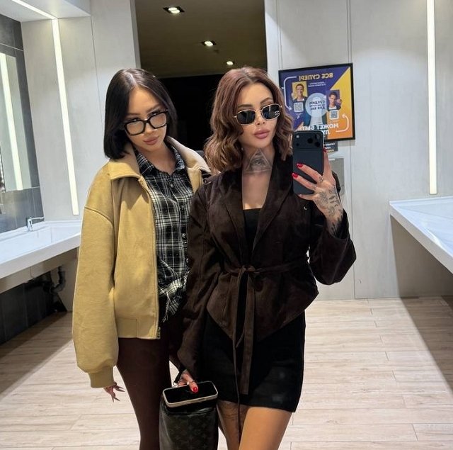 Ксения Нечаева обратилась за советом к Клаве Безверховой