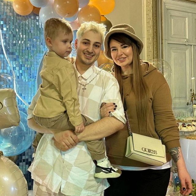 Супружеским парам Дома-2 не стоит дружить с Рахимовой