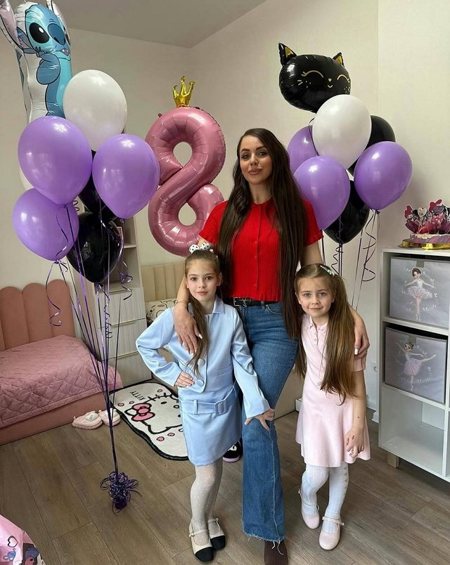 Ольга Рапунцель: Доченька, тебе сегодня исполнилось 8 лет!