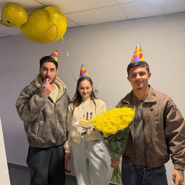 Катя Квашникова отметила свой юбилей с коллега по Дому-2