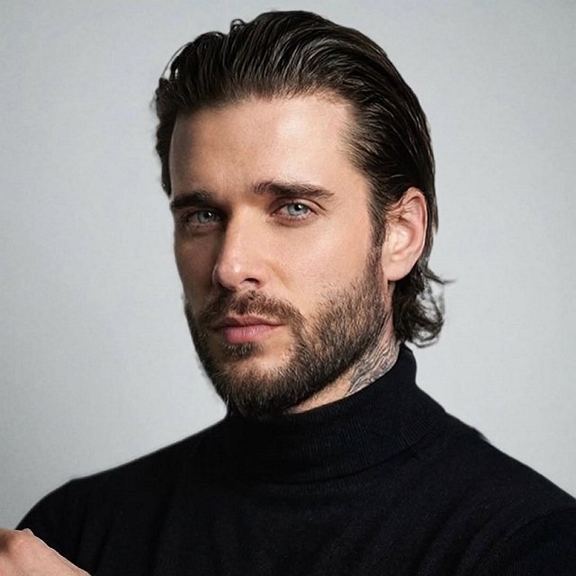 Евгению Ромашову милей чужбина, чем родные края