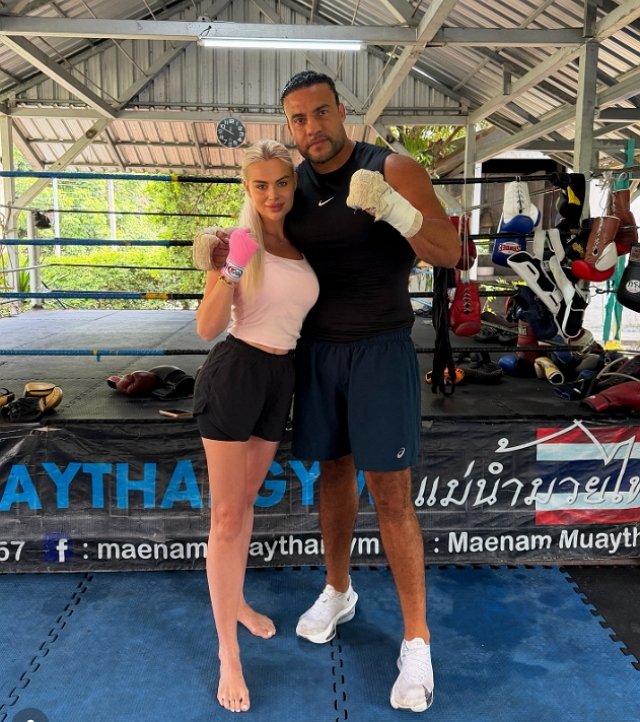 Марина Страхова: Удар за ударом мы становимся сильнее Марина Страхова: Удар за ударом мы становимся сильнее