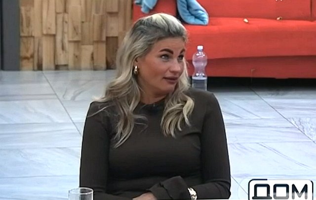 Альберту Гракович не нравится общение жены с Карповым Альберту Гракович не нравится общение жены с Карповым