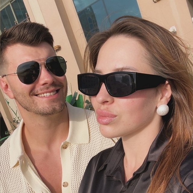 Сергей и Евгения Хорошевы переезжают поближе к родным? Сергей и Евгения Хорошевы переезжают поближе к родным?