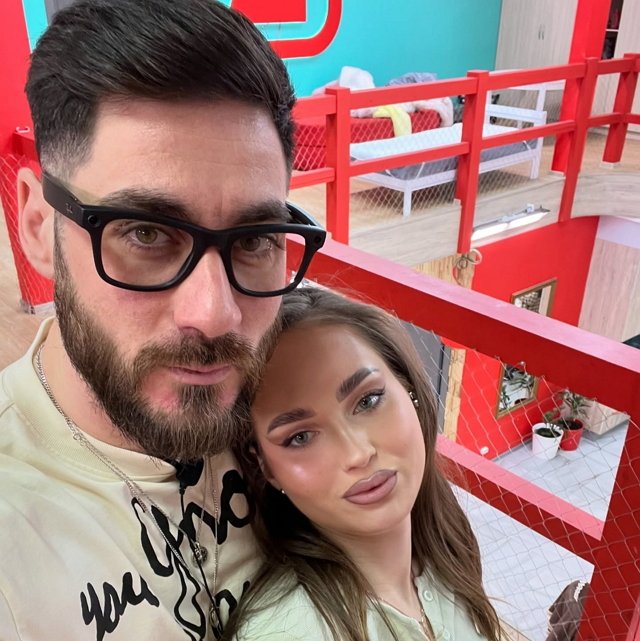 Андрей Черкасов «поймал за руку» Веронику Гракович