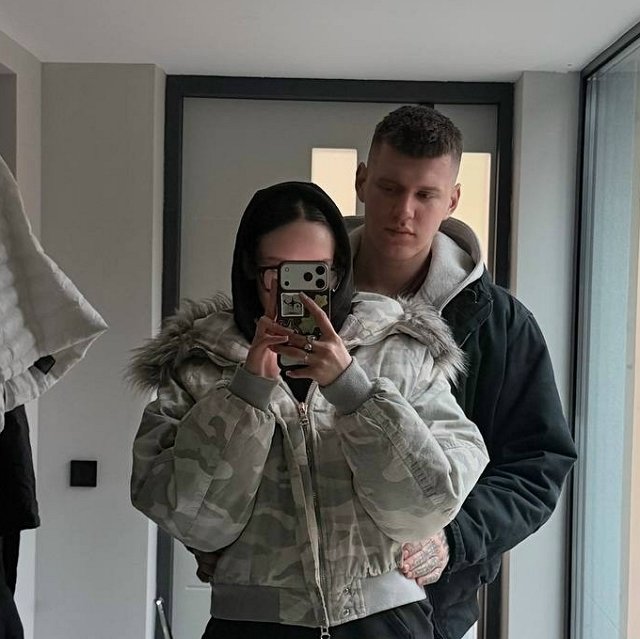 Сидоров и Карпов опять обидели Ксению Нечаеву