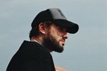 Евгений Ромашов решил перевоспитать свою антифанатку