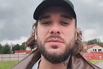 Евгений Ромашов: Почему я должен куда-то уезжать?