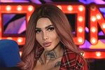 Клавдия Безверхова проводит время с бывшими кавалерами