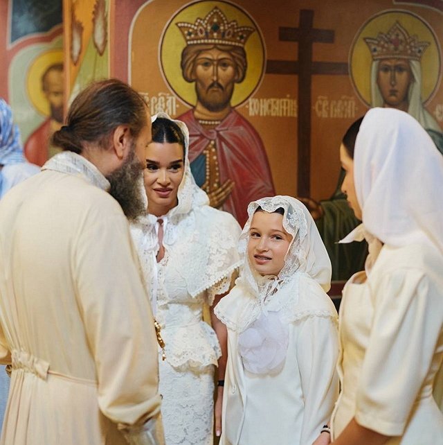 Ксения Бородина крестила свою младшую дочь Теону