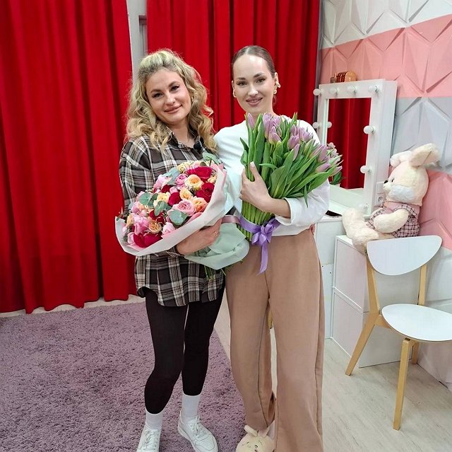 Элина Рахимова обзавелась личным фанатом Элина Рахимова обзавелась личным фанатом