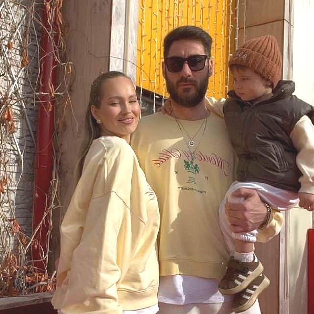 Супруги Виктория и Тигран Салибековы сделали УЗИ 4Д