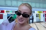 Кристина Лясковец: Она встречает меня с цветами