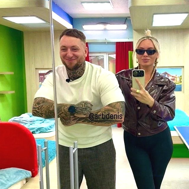 Вероника Гракович точно знает, кто нравится Саше Ницман Вероника Гракович точно знает, кто нравится Саше Ницман